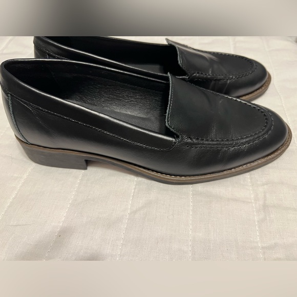 Enzo Tesoti Women's Loafer Size 38/7.5-8 Black Leather Slip-On EUC - Picture 8 of 10
